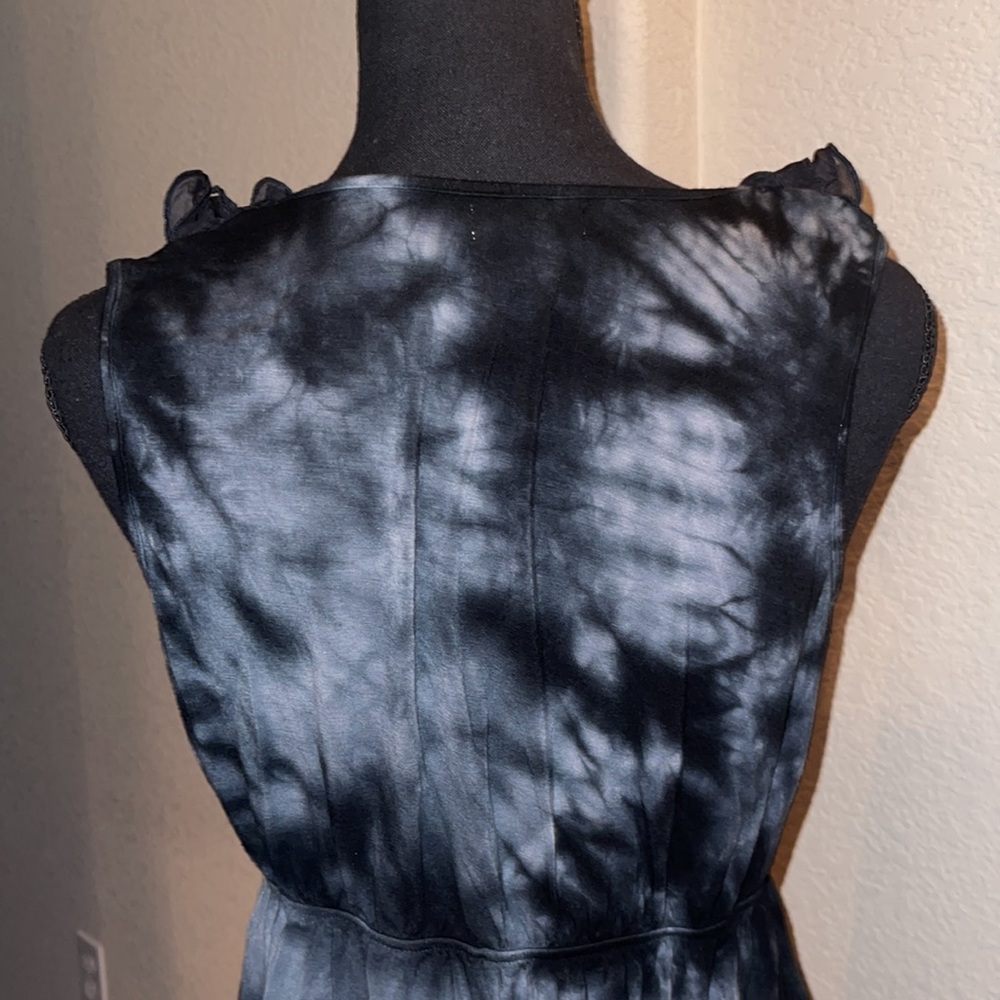 OneWorld Tunic - Picture 3 of 3